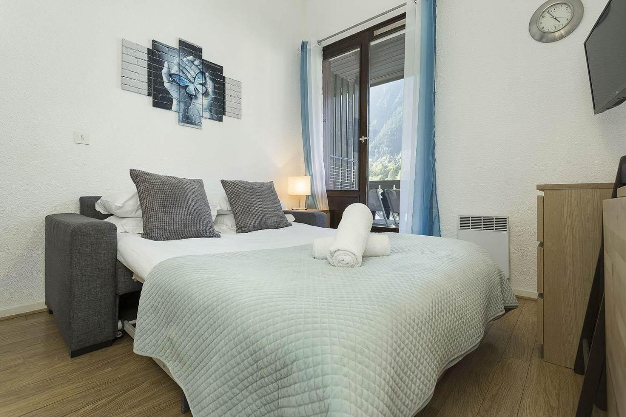 Apartment Forclaz 4B - Alpes Travel - Central Chamonix - Sleeps 4 Zewnętrze zdjęcie